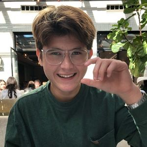 Meet your Posher, Adam